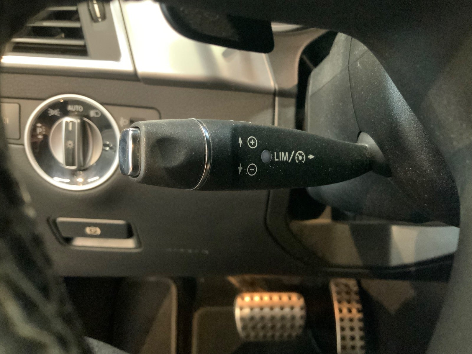 Sort Mercedes ML350 fra 2013