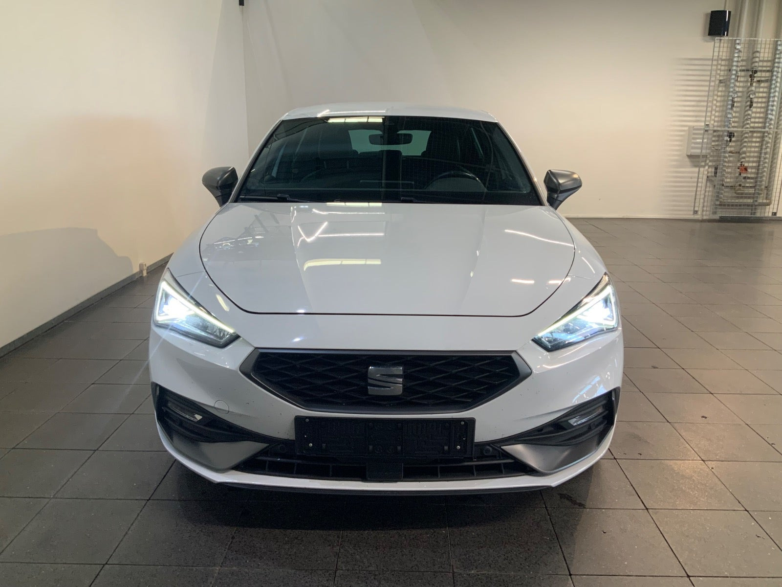 Hvid Seat Leon fra 2021