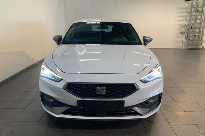 Hvid Seat Leon fra 2021