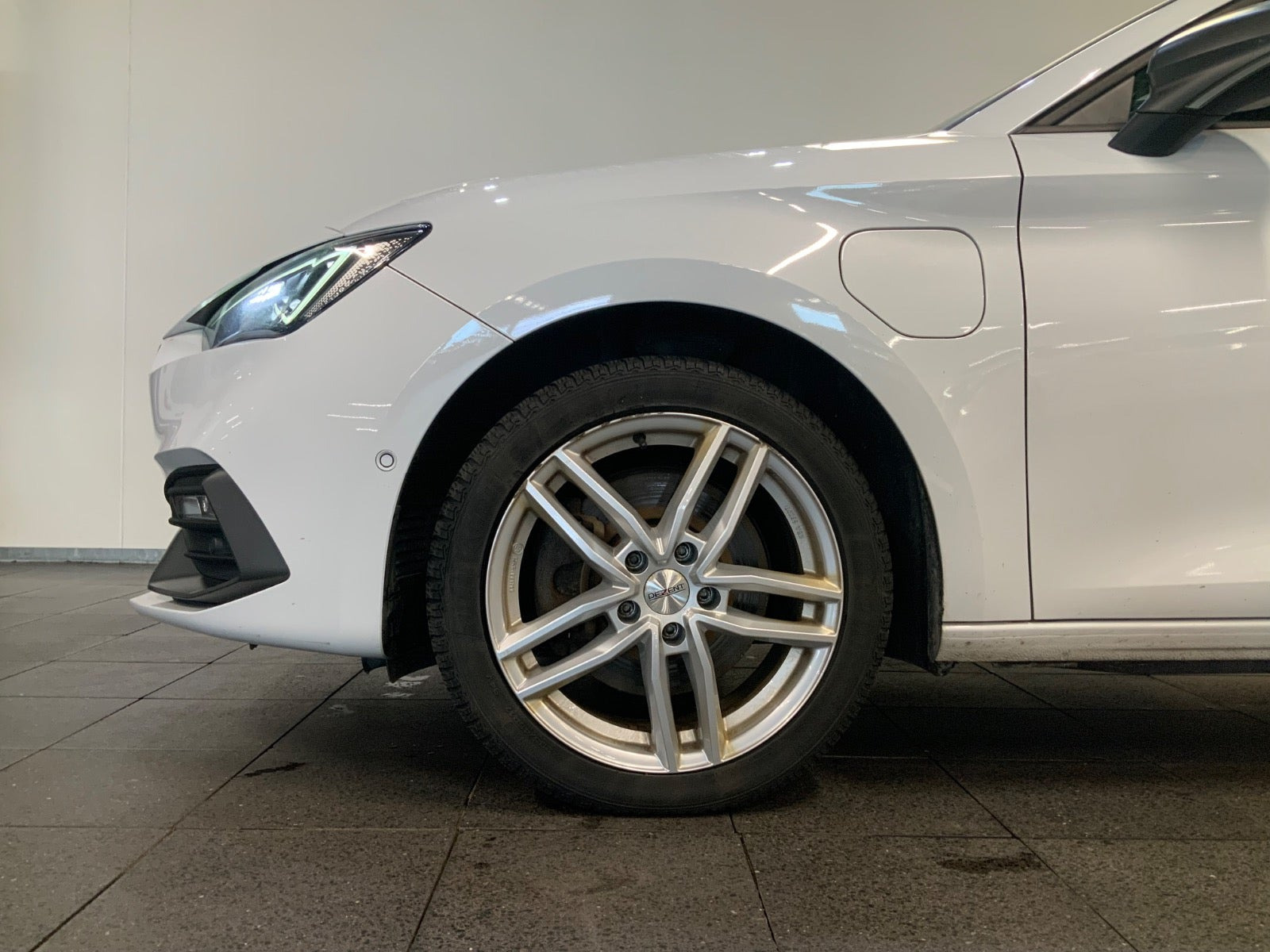 Hvid Seat Leon fra 2021
