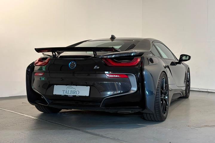 Grå BMW i8 fra 2019