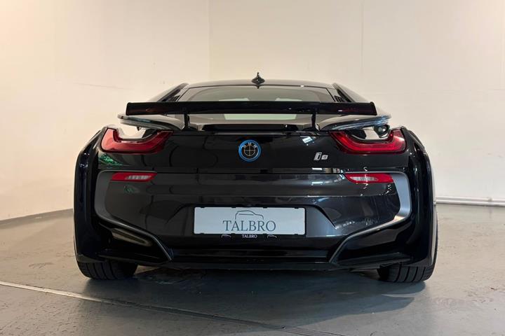 Grå BMW i8 fra 2019