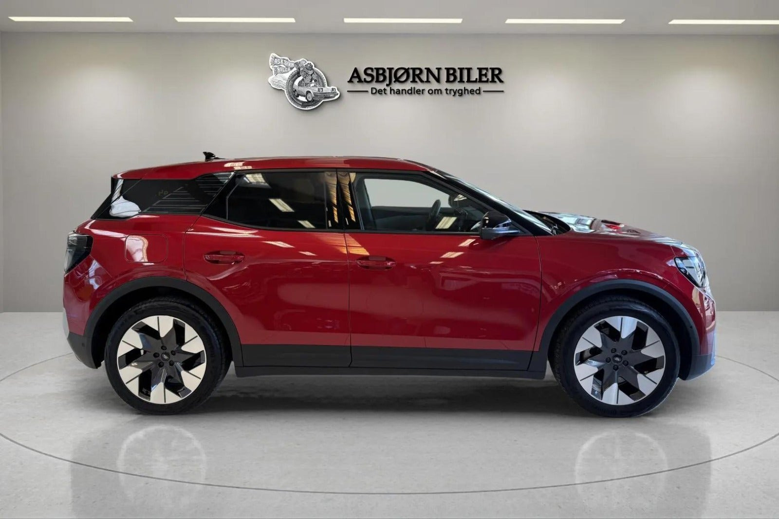 Rød Ford Explorer fra 2025