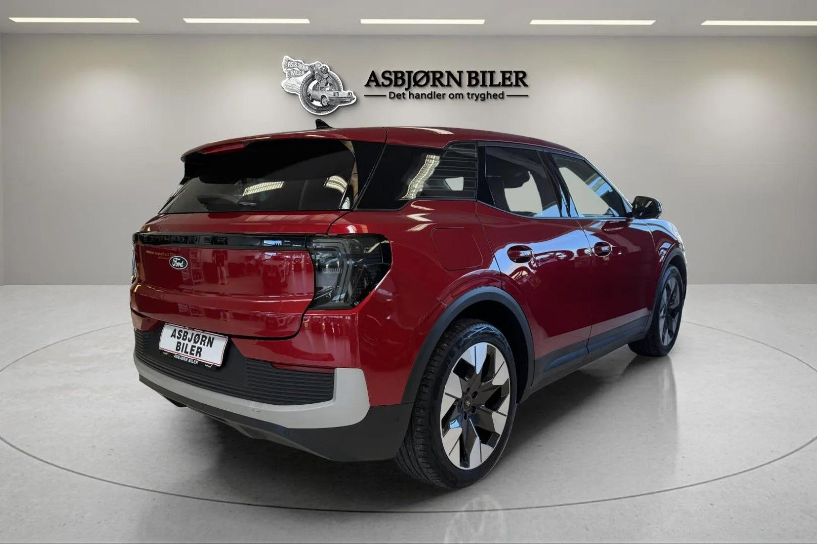 Rød Ford Explorer fra 2025