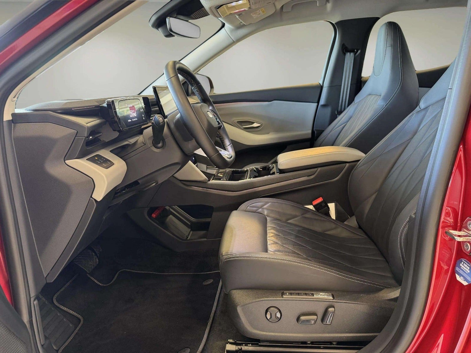 Rød Ford Explorer fra 2025