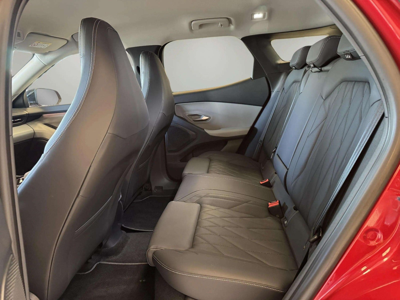 Rød Ford Explorer fra 2025