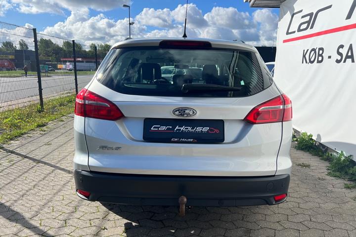Sølv Ford Focus fra 2015