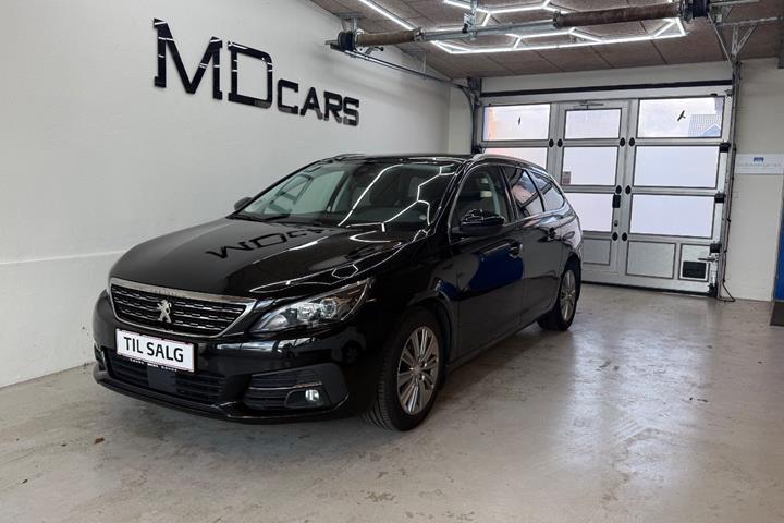 Sort Peugeot 308 fra 2017