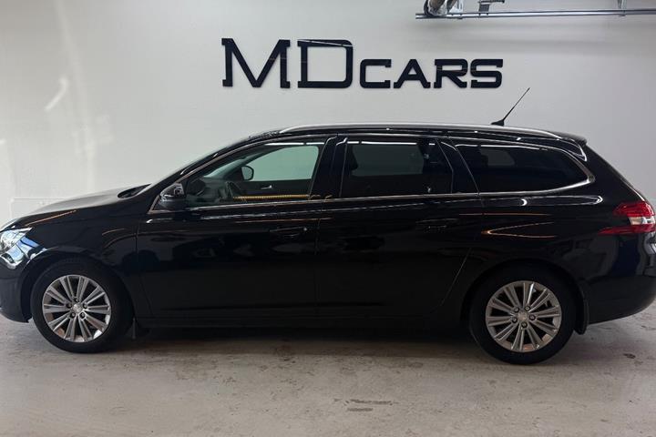 Sort Peugeot 308 fra 2017