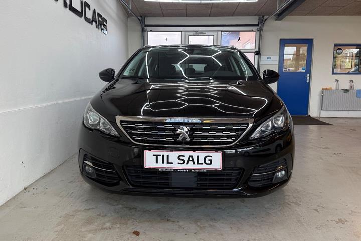 Sort Peugeot 308 fra 2017