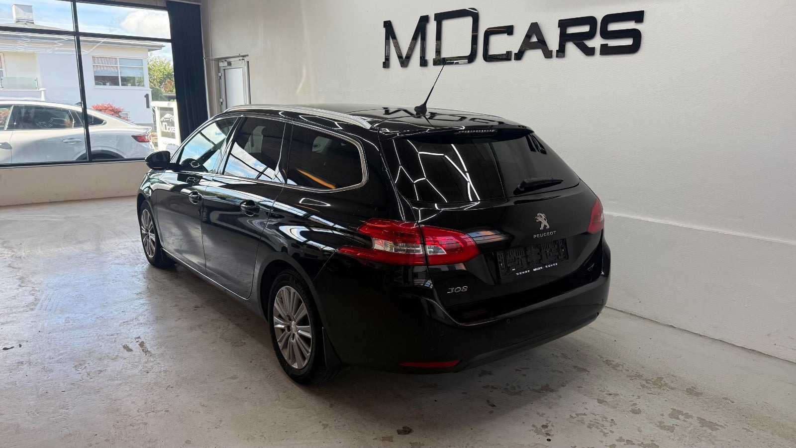 Sort Peugeot 308 fra 2017