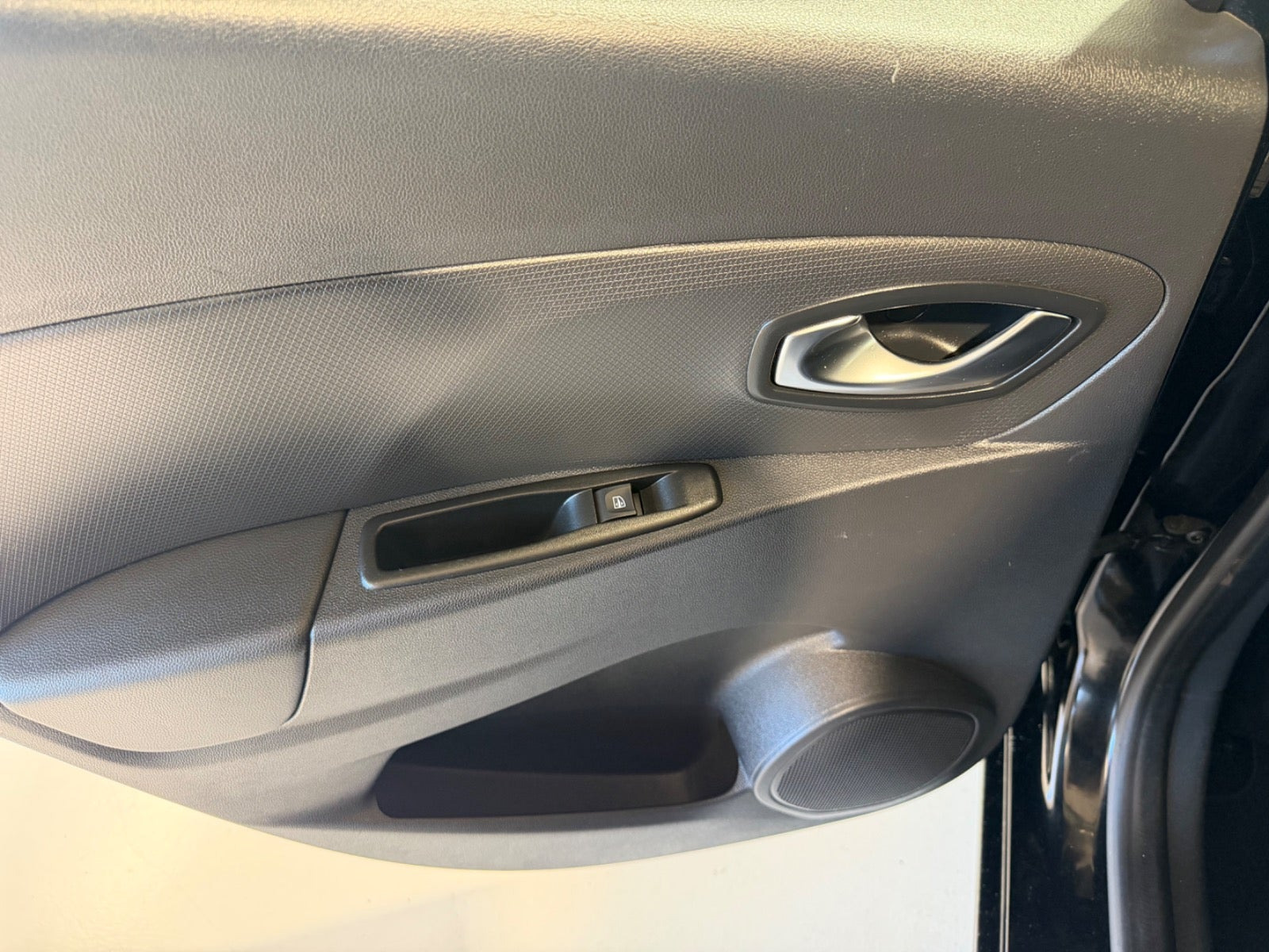 Sort Renault Clio IV fra 2016