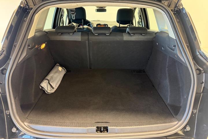 Sort Renault Clio IV fra 2016
