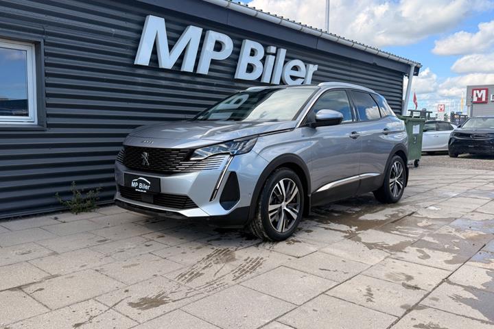 Sølv Peugeot 3008 fra 2022