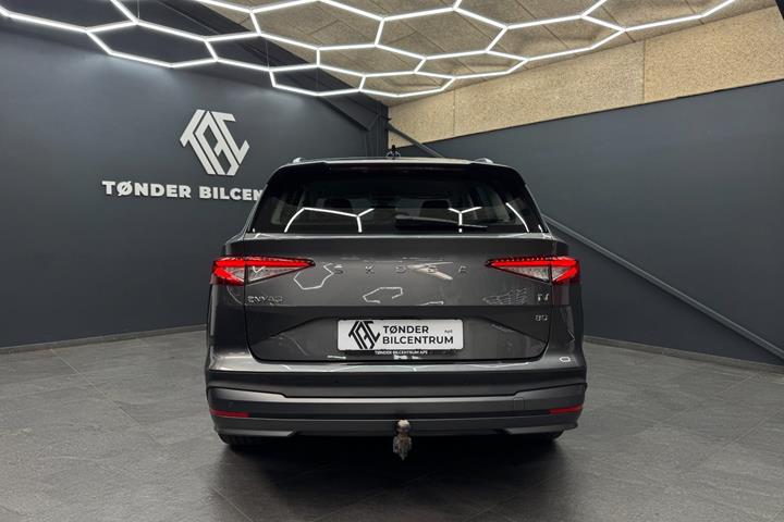 Grå Skoda Enyaq fra 2022