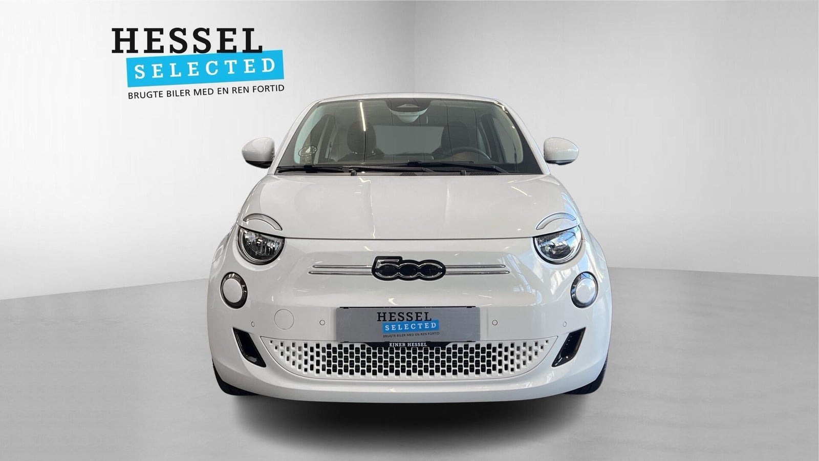 Hvid Fiat 500e fra 2024