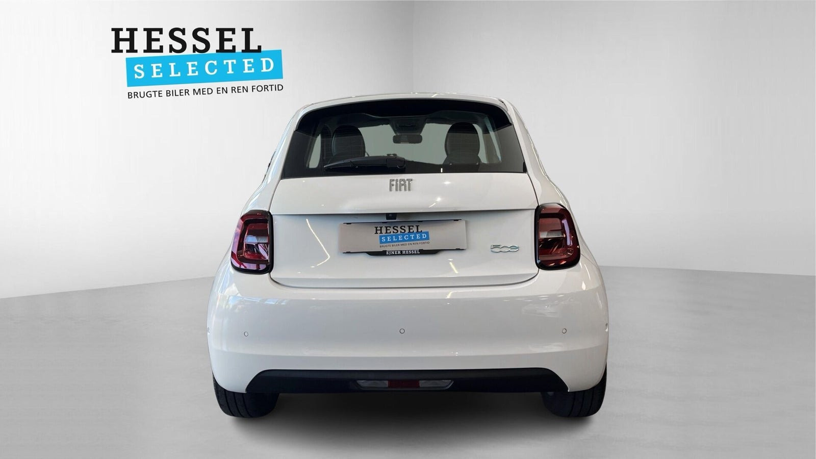 Hvid Fiat 500e fra 2024