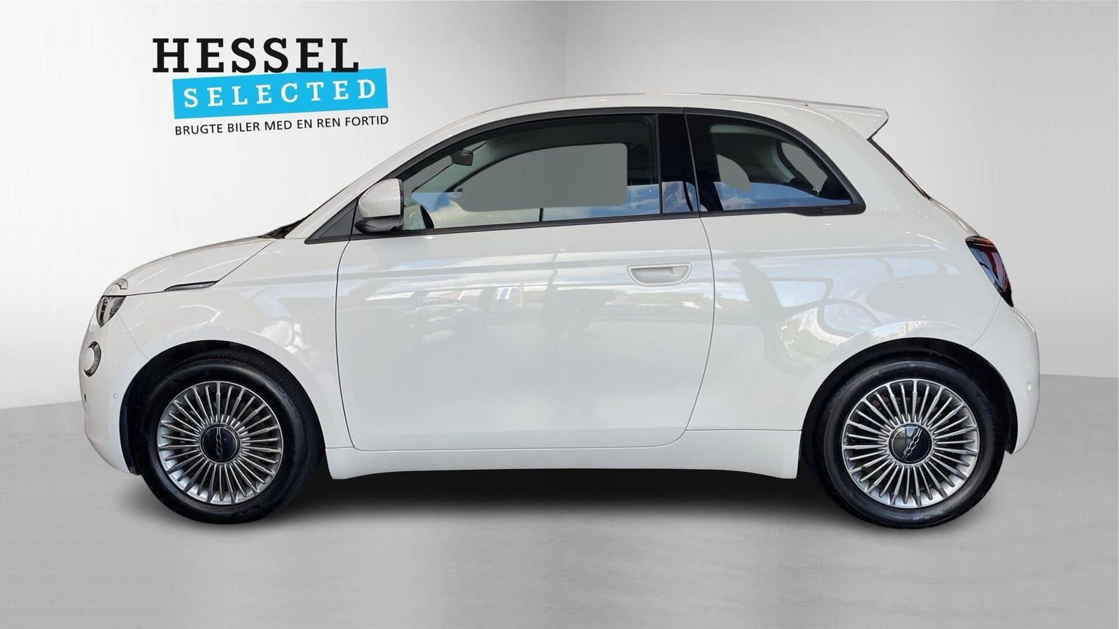 Hvid Fiat 500e fra 2024