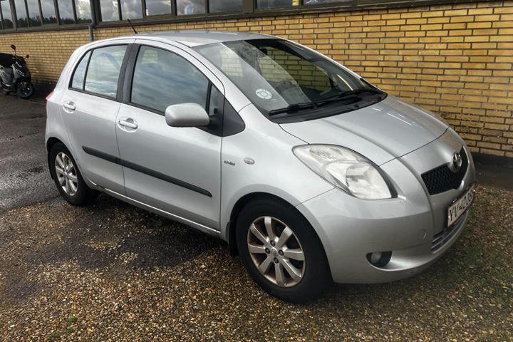 undefined Toyota Yaris fra 2007