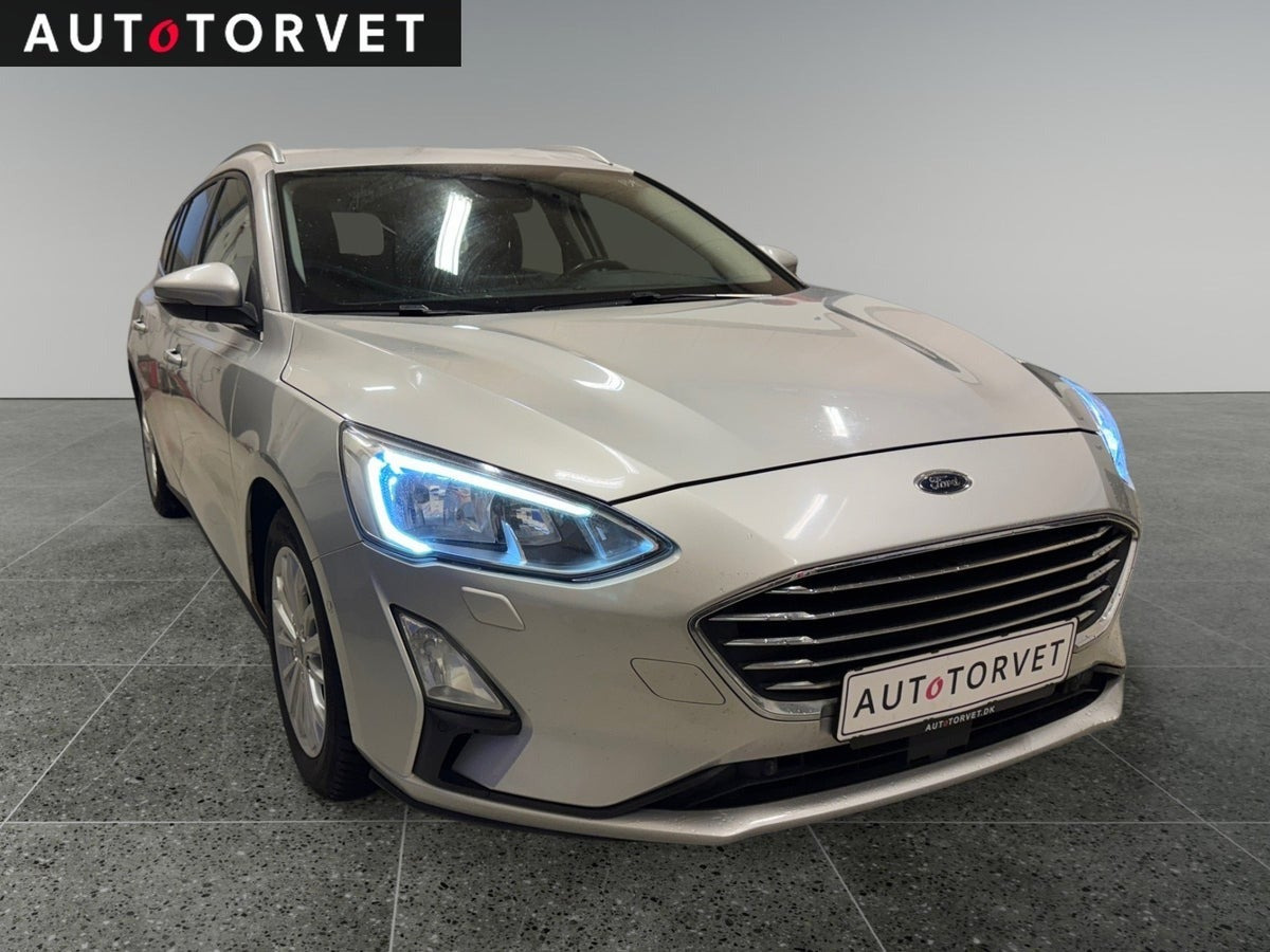 Sølv Ford Focus fra 2019