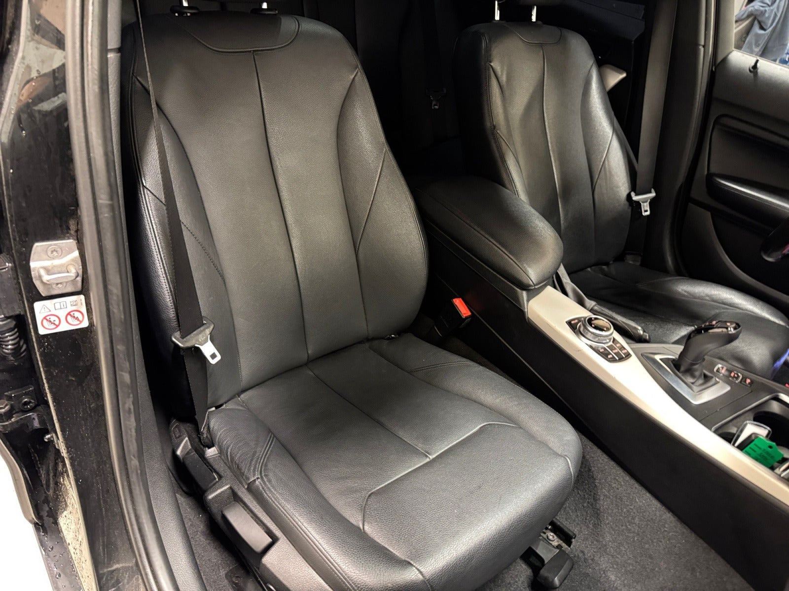 Sort BMW 118i fra 2018