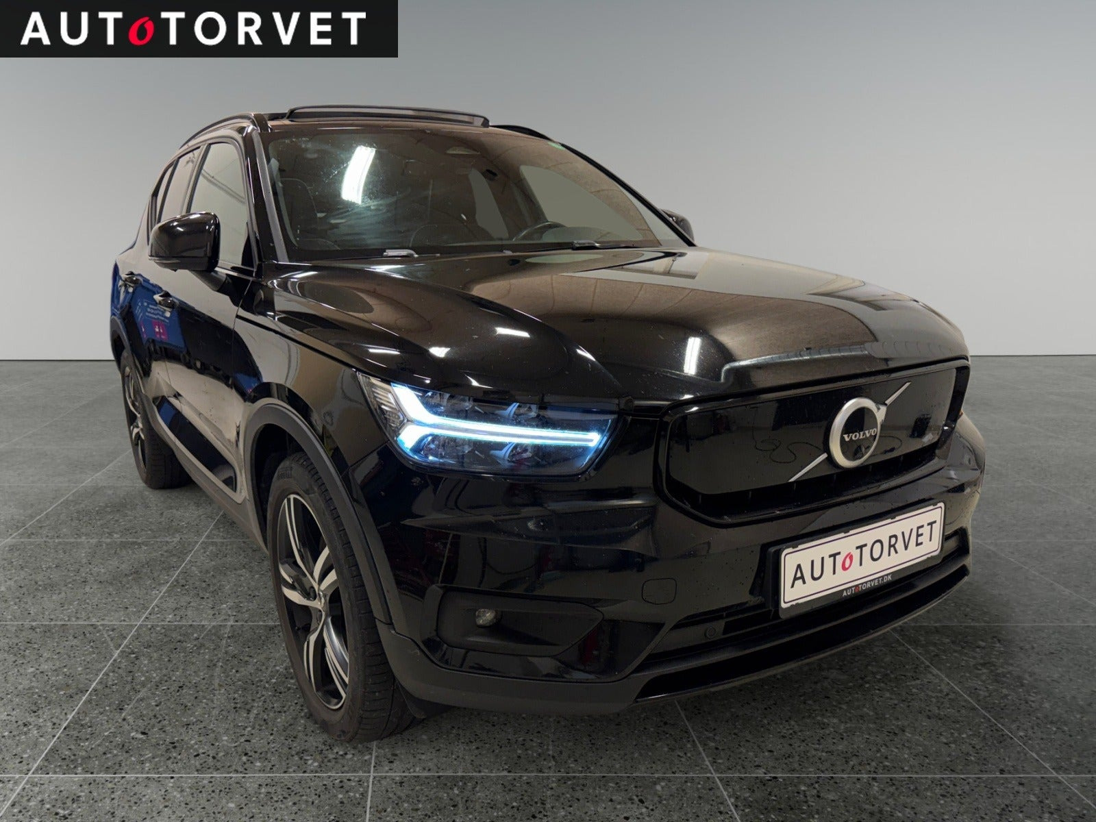 Sort Volvo XC40 fra 2021