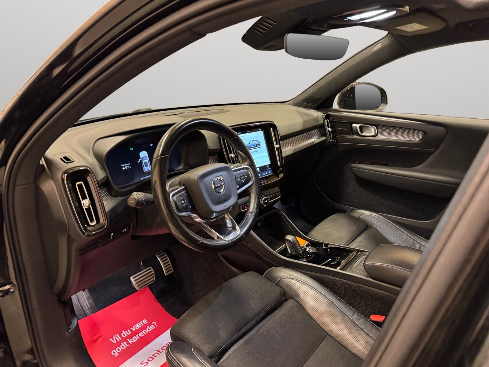 Sort Volvo XC40 fra 2021