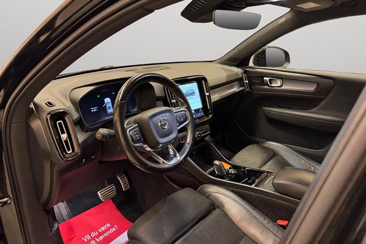 Sort Volvo XC40 fra 2021