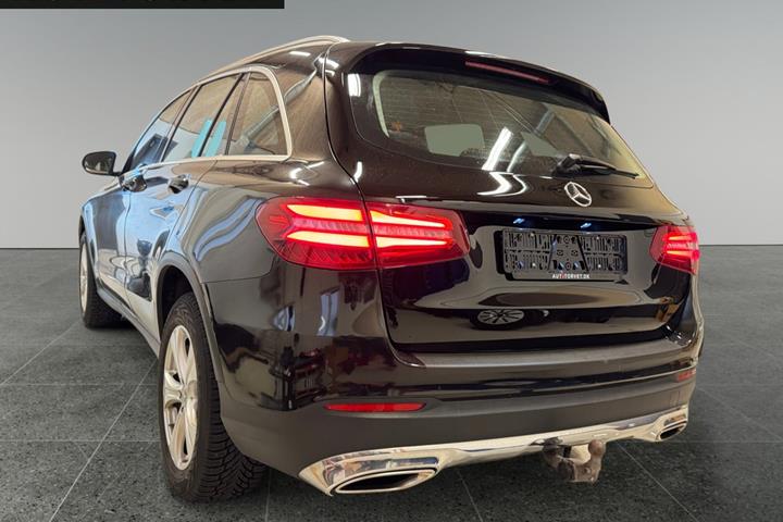 Sort Mercedes GLC350 e fra 2017
