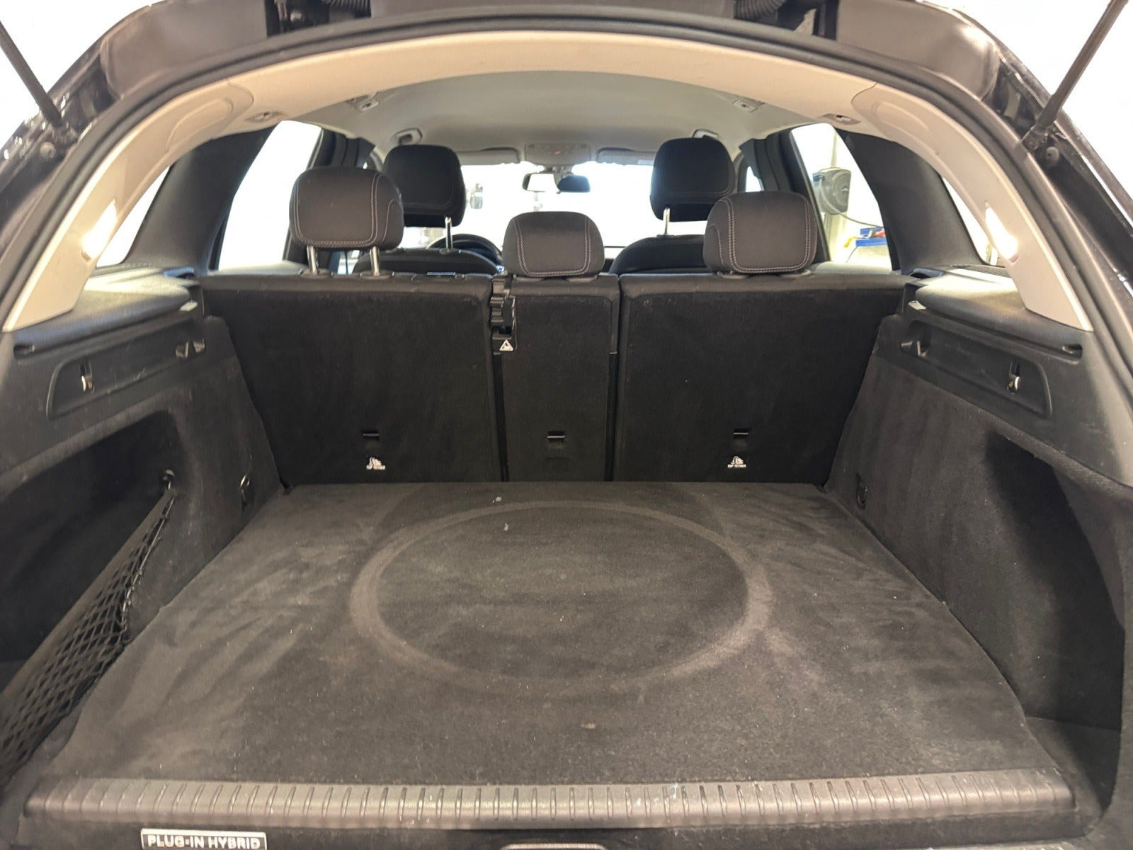 Sort Mercedes GLC350 e fra 2017