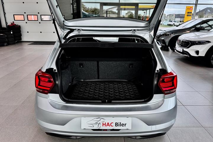 Sølv VW Polo fra 2020