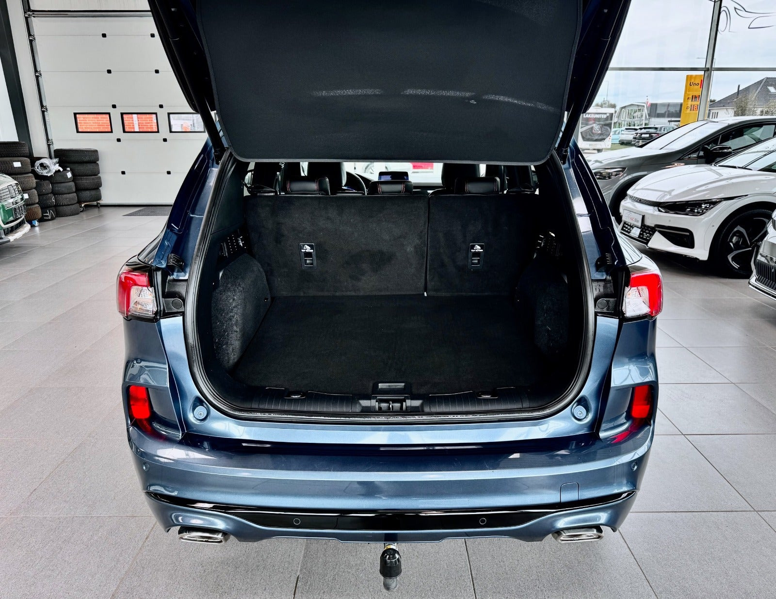 Gul Ford Kuga fra 2022