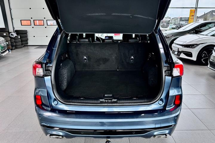 Gul Ford Kuga fra 2022