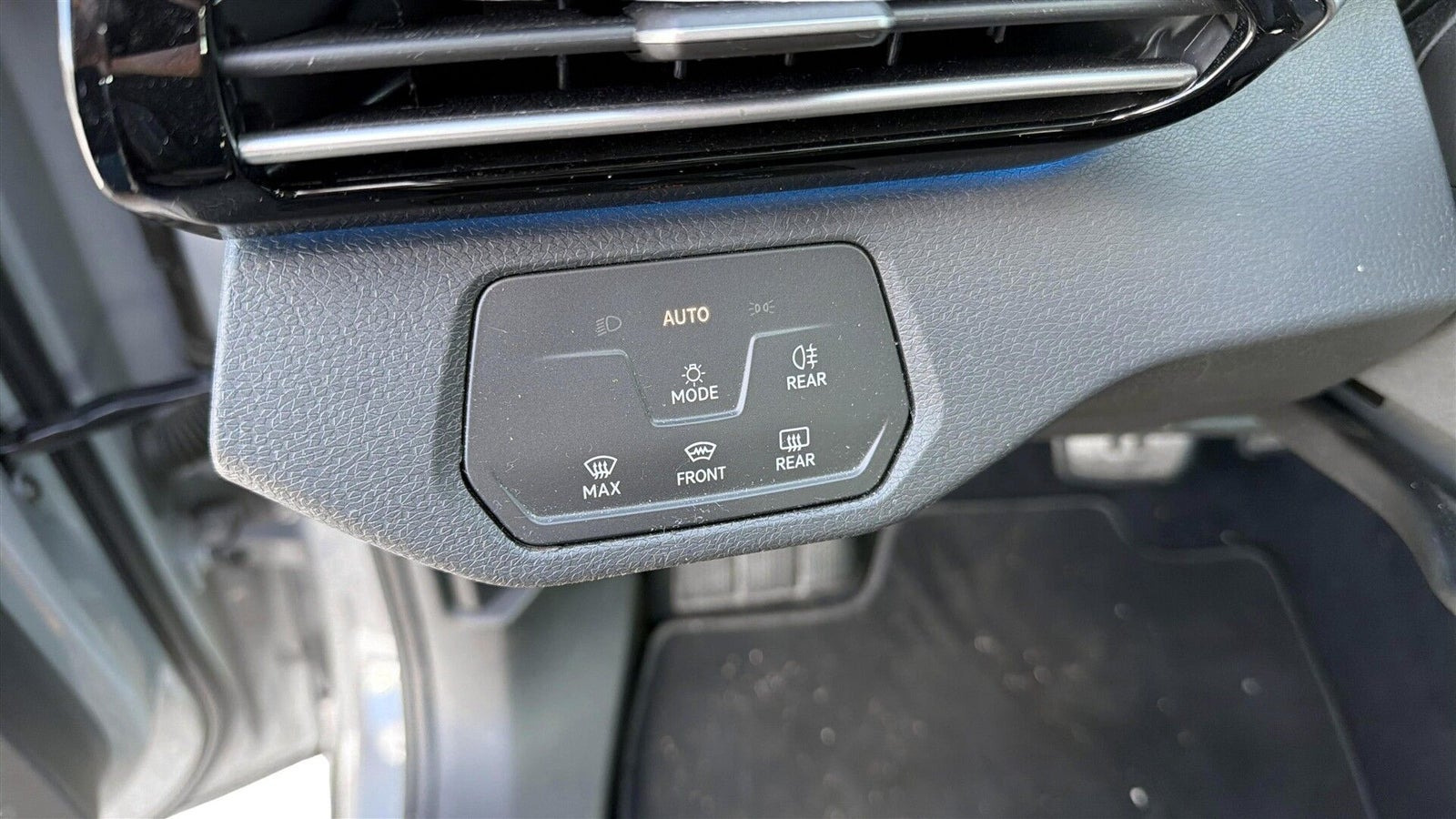 Grå VW ID.4 fra 2023
