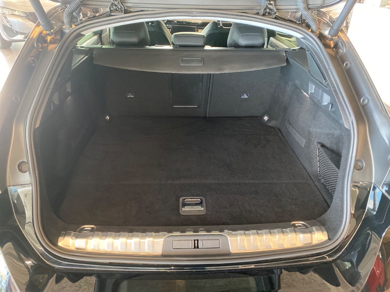 Sort Peugeot 508 fra 2021