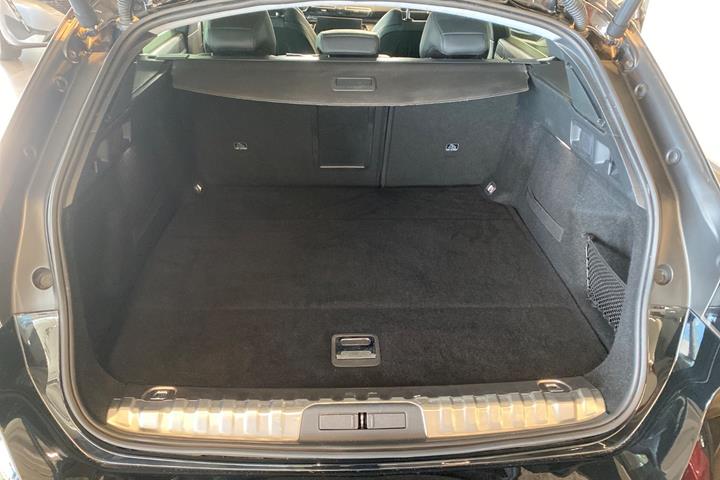 Sort Peugeot 508 fra 2021