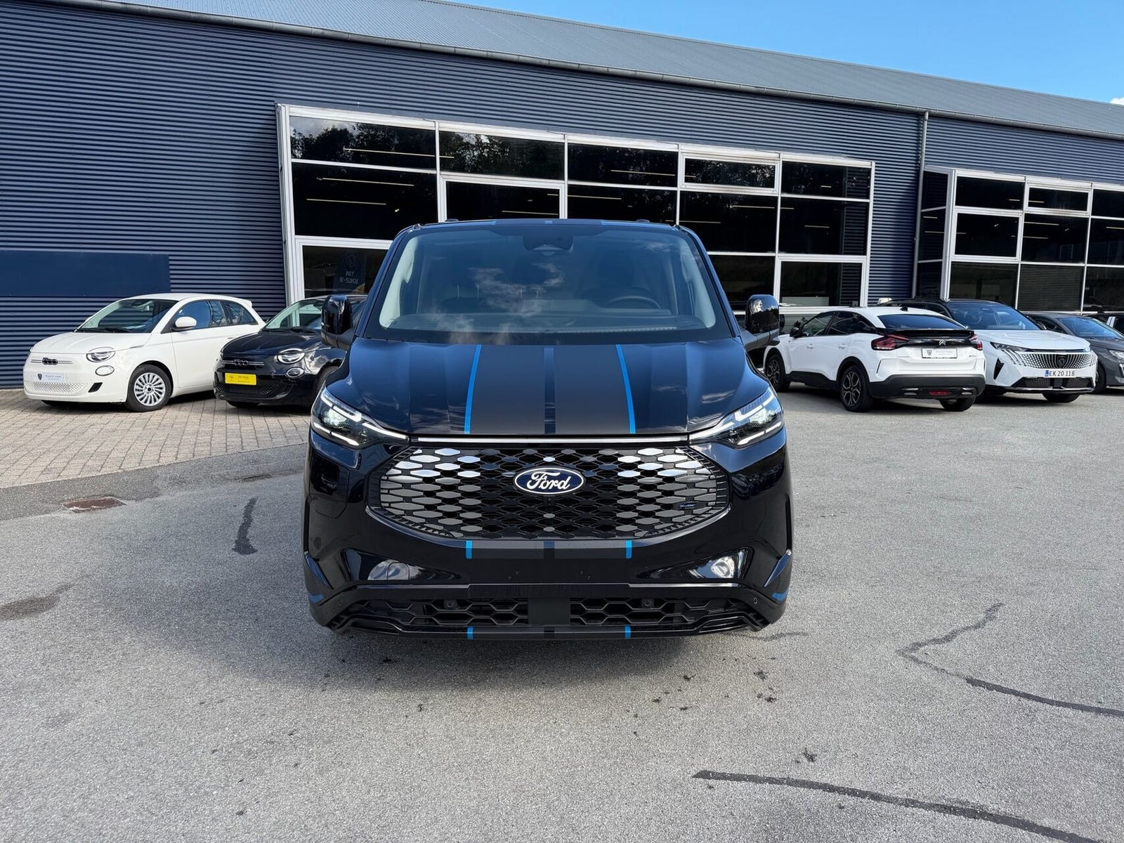 Sort Ford E-Transit Custom 320 L1 fra 2026