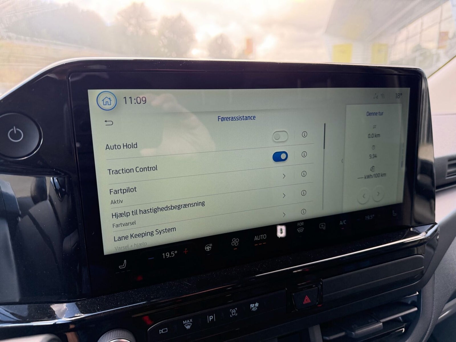 Sort Ford E-Transit Custom 320 L1 fra 2026