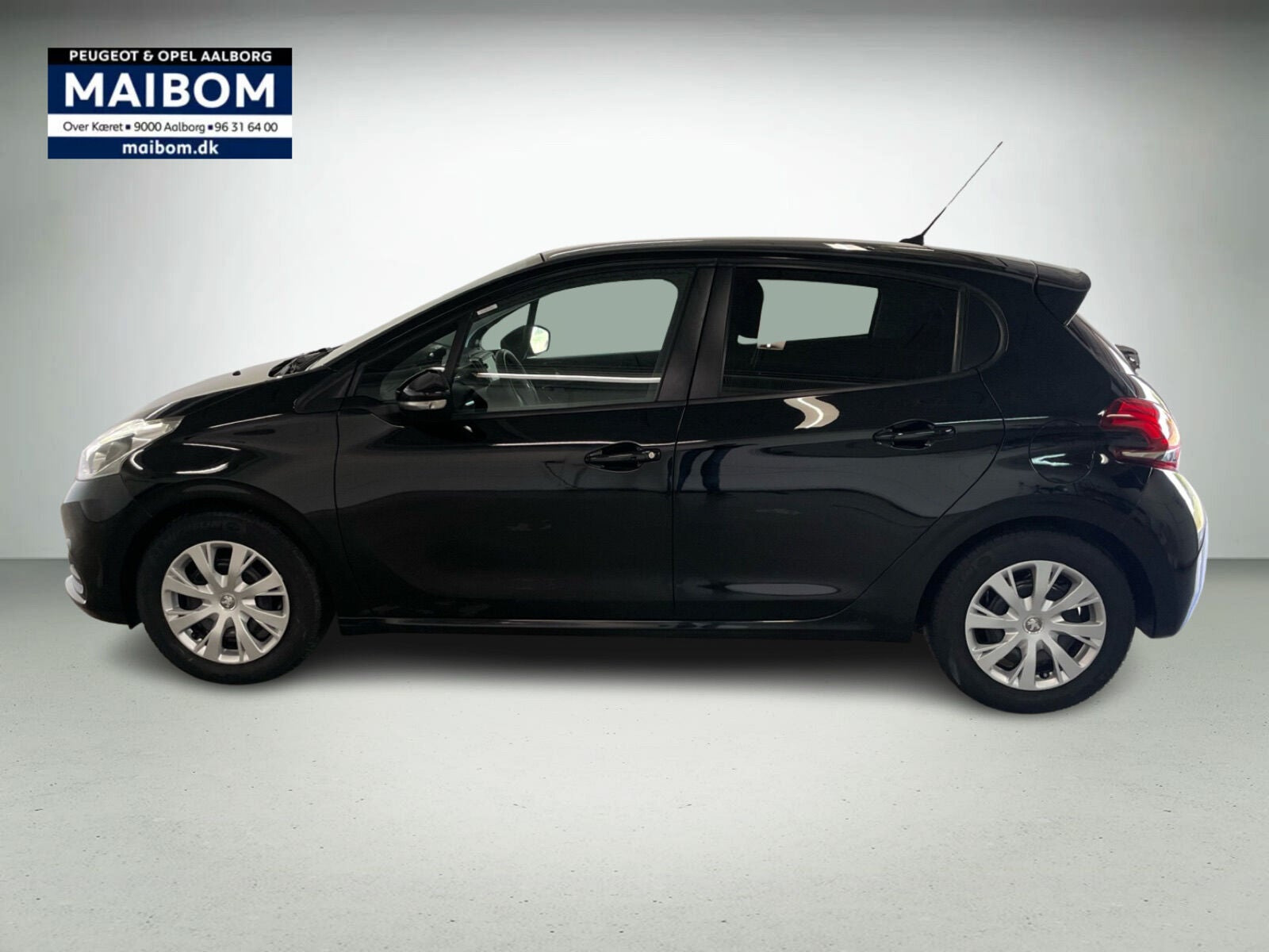 Sort Peugeot 208 fra 2018