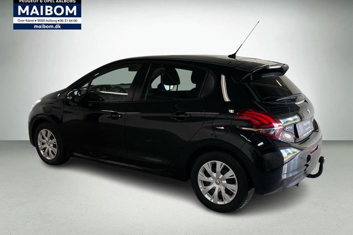 Sort Peugeot 208 fra 2018