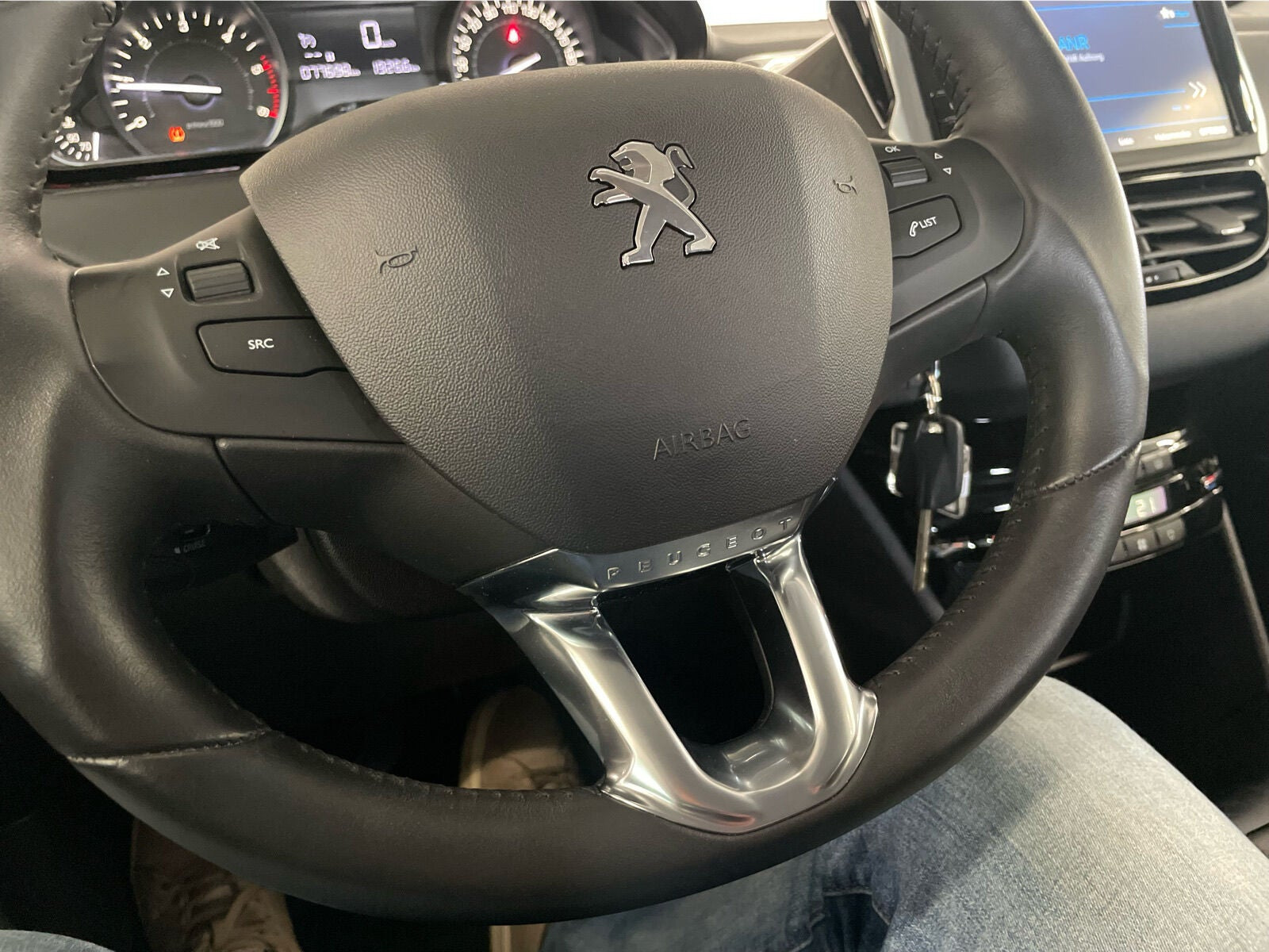 Sort Peugeot 208 fra 2018