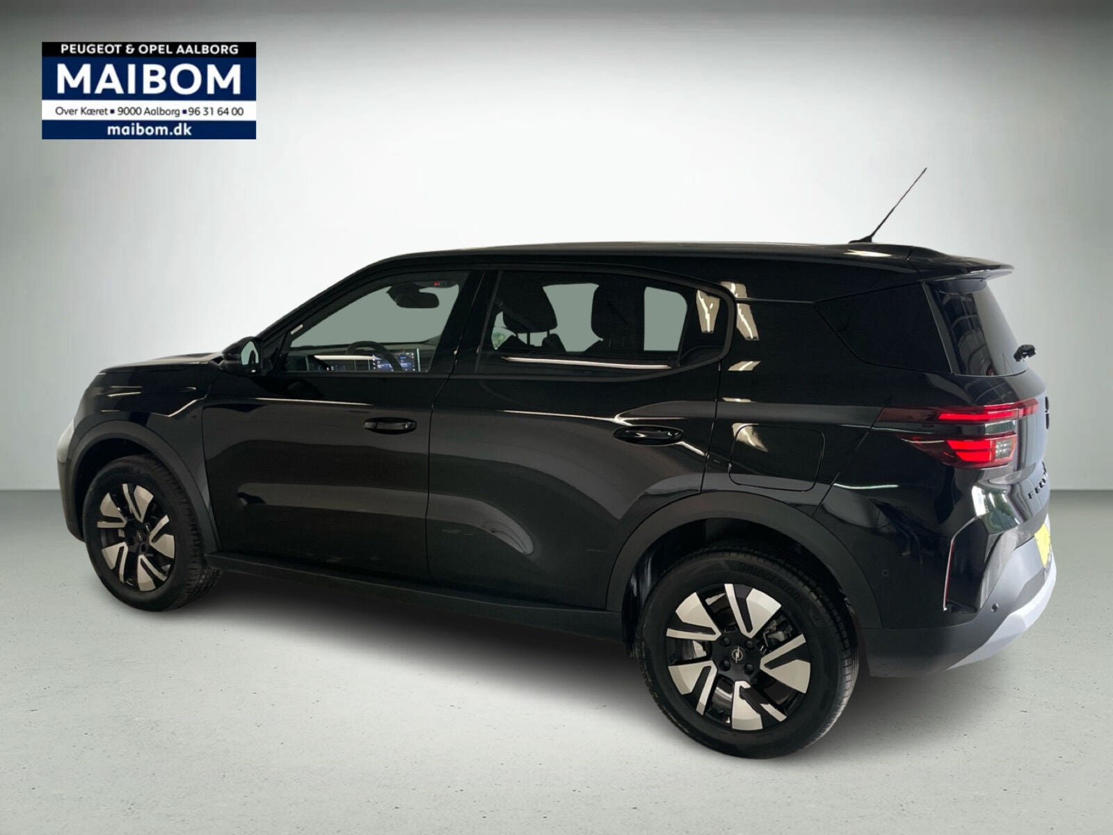 Sort Opel Frontera fra 2025