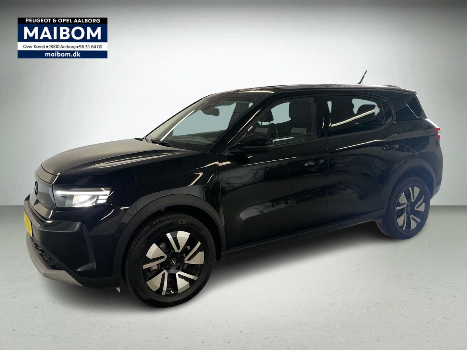 Sort Opel Frontera fra 2025