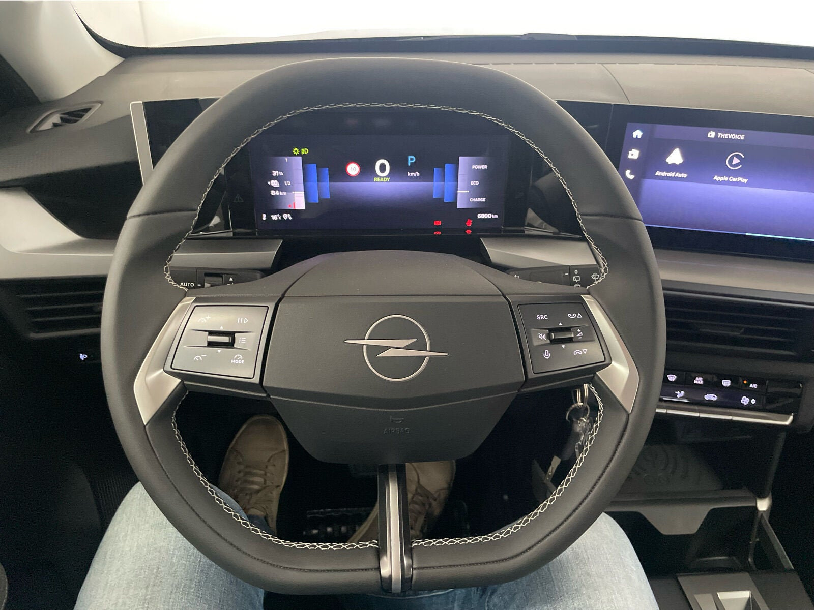 Sort Opel Frontera fra 2025