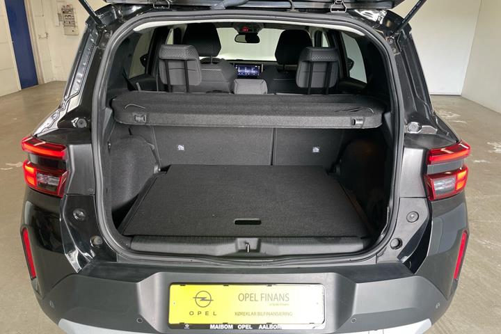 Sort Opel Frontera fra 2025