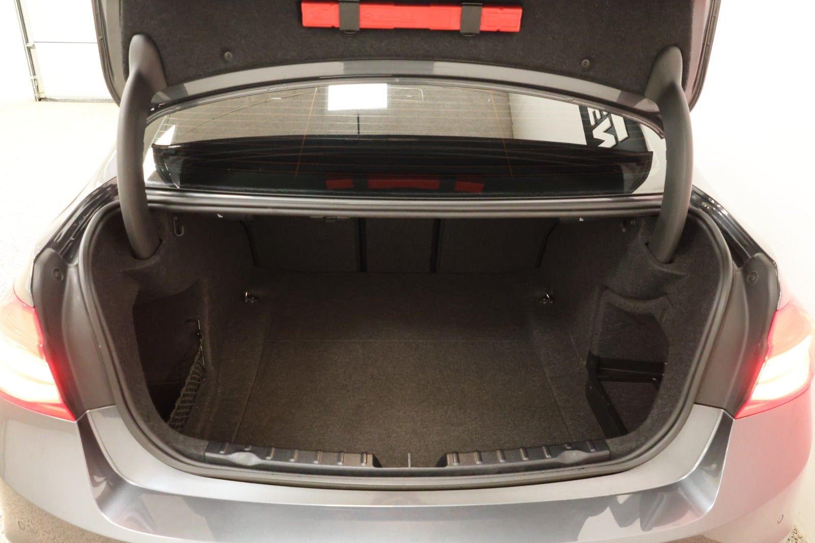 BMW 320i 2,0 Advantage aut.
