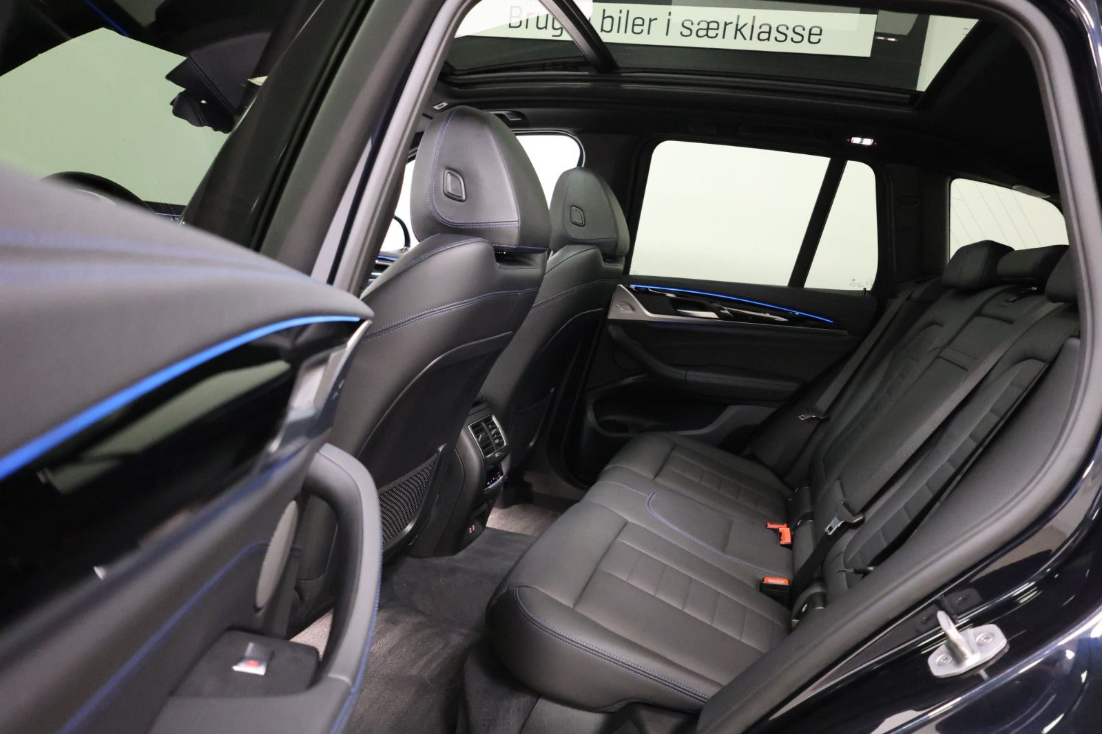 Sort BMW iX3 fra 2023