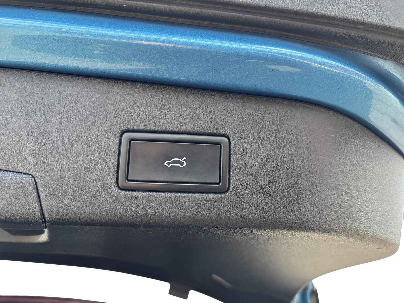 Blå VW ID.4 fra 2024