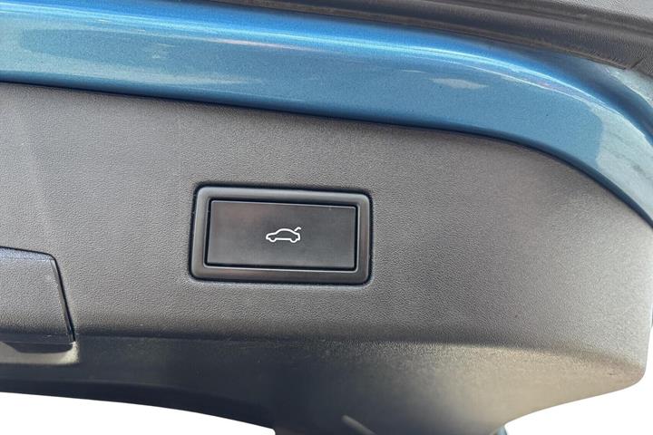 Blå VW ID.4 fra 2024