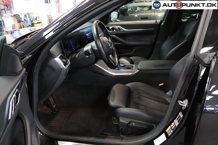 Sort BMW i4 fra 2023